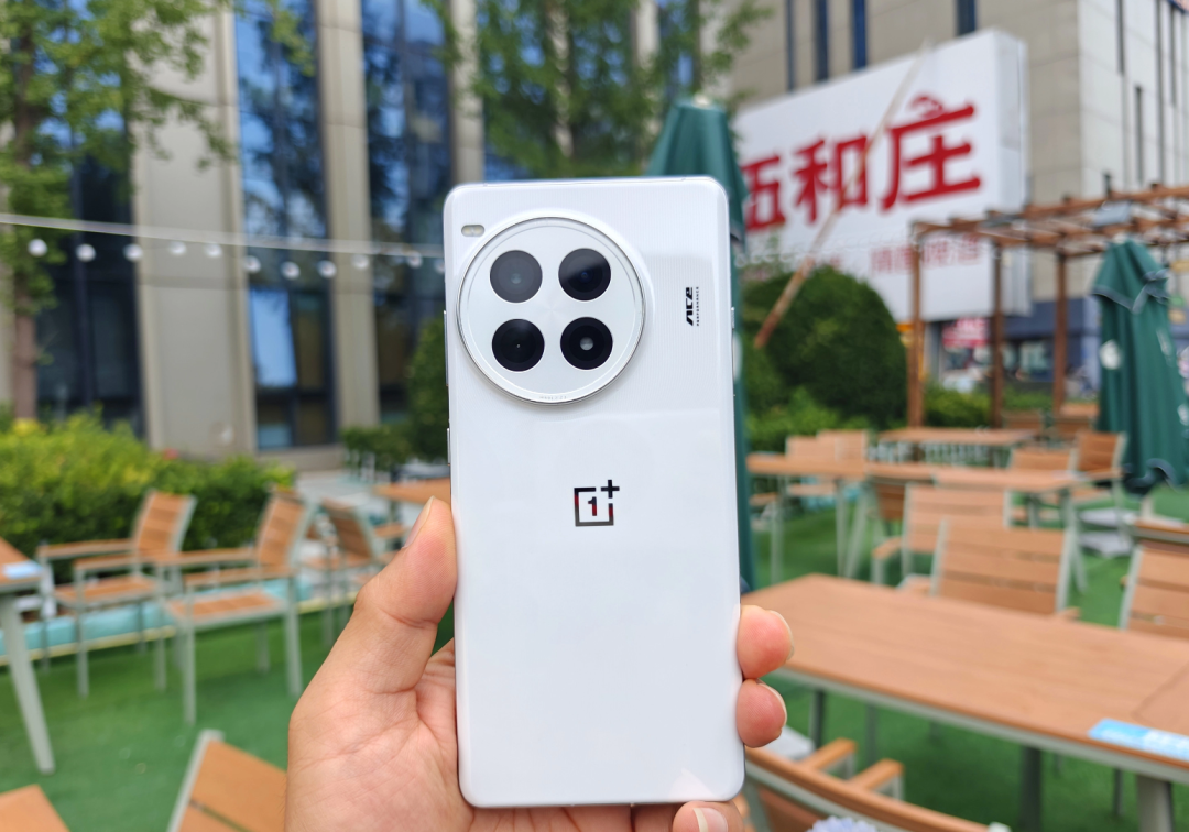 最划算的骁龙8Gen 3手机出现了，6100mAh+索尼IMX890，突降1412元插图7