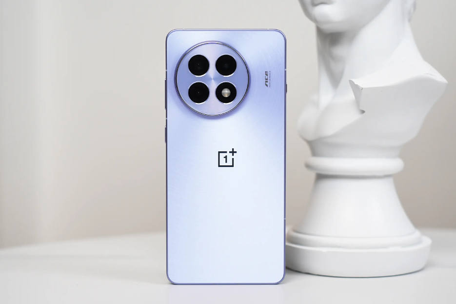 2025买手机选这3款,性能强温度低,使用流畅还稳定!插图1 2025买手机选这3款,性能强温度低,使用流畅还稳定!插图1