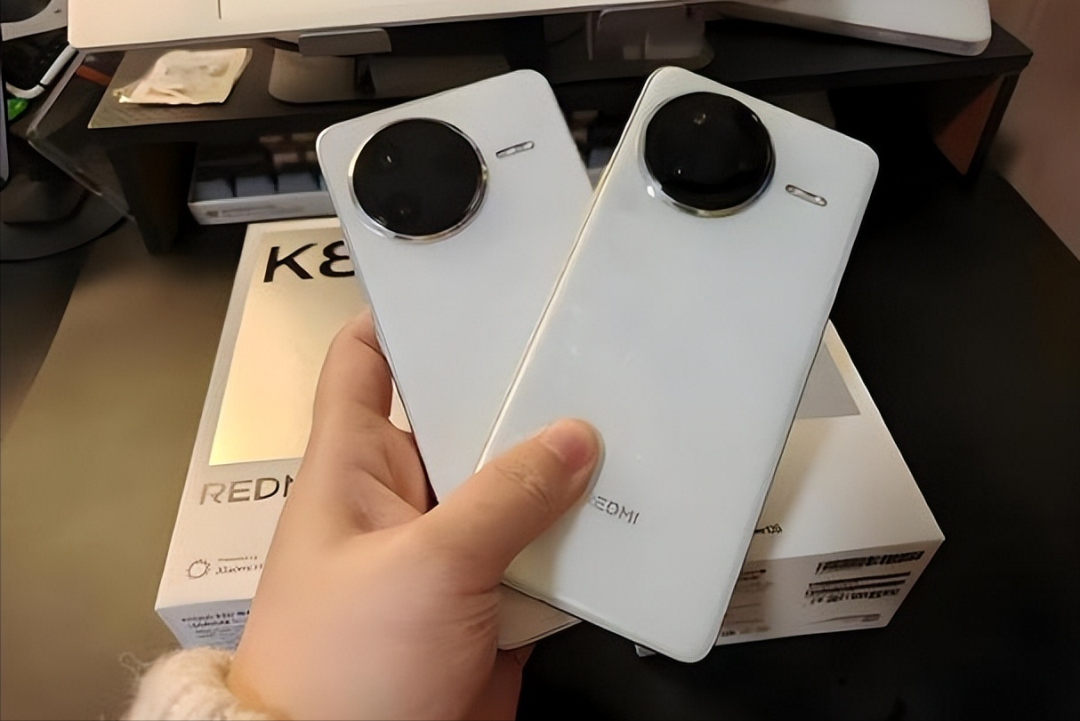 4款屏幕“最佳”的直屏手机,清晰又护眼,告别“瞎眼屏”!插图6 4款屏幕“最佳”的直屏手机,清晰又护眼,告别“瞎眼屏”!插图6