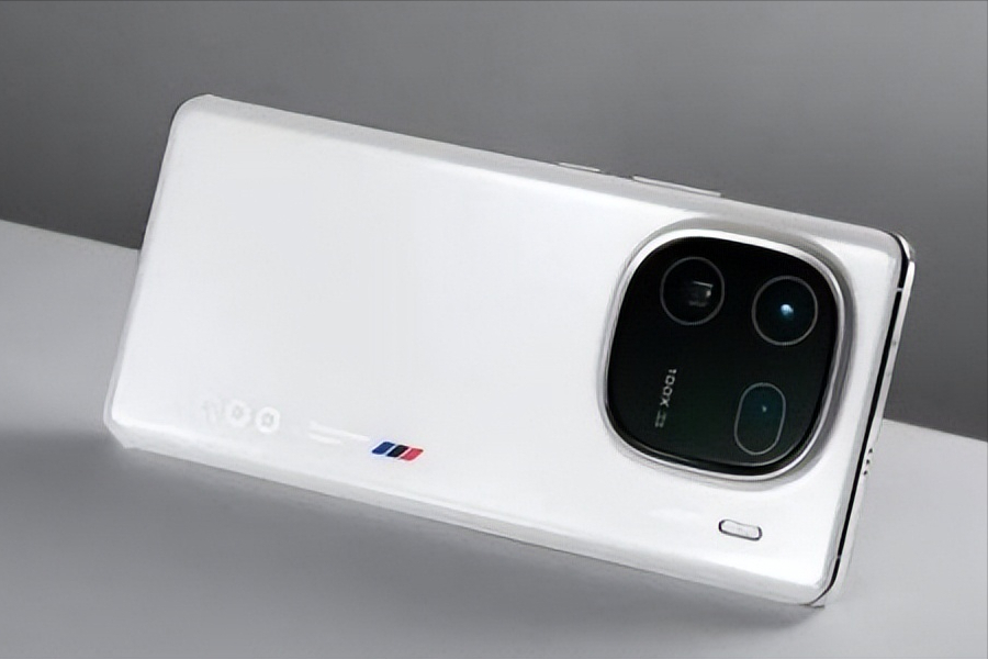 4款屏幕“最佳”的直屏手机,清晰又护眼,告别“瞎眼屏”!插图4 4款屏幕“最佳”的直屏手机,清晰又护眼,告别“瞎眼屏”!插图4