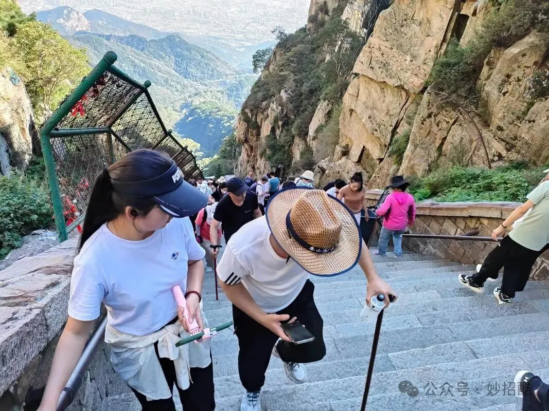 为什么要在手机背面放一张钱?好多人一直都不懂,看完抓紧放一张吧插图3 为什么要在手机背面放一张钱?好多人一直都不懂,看完抓紧放一张吧插图3
